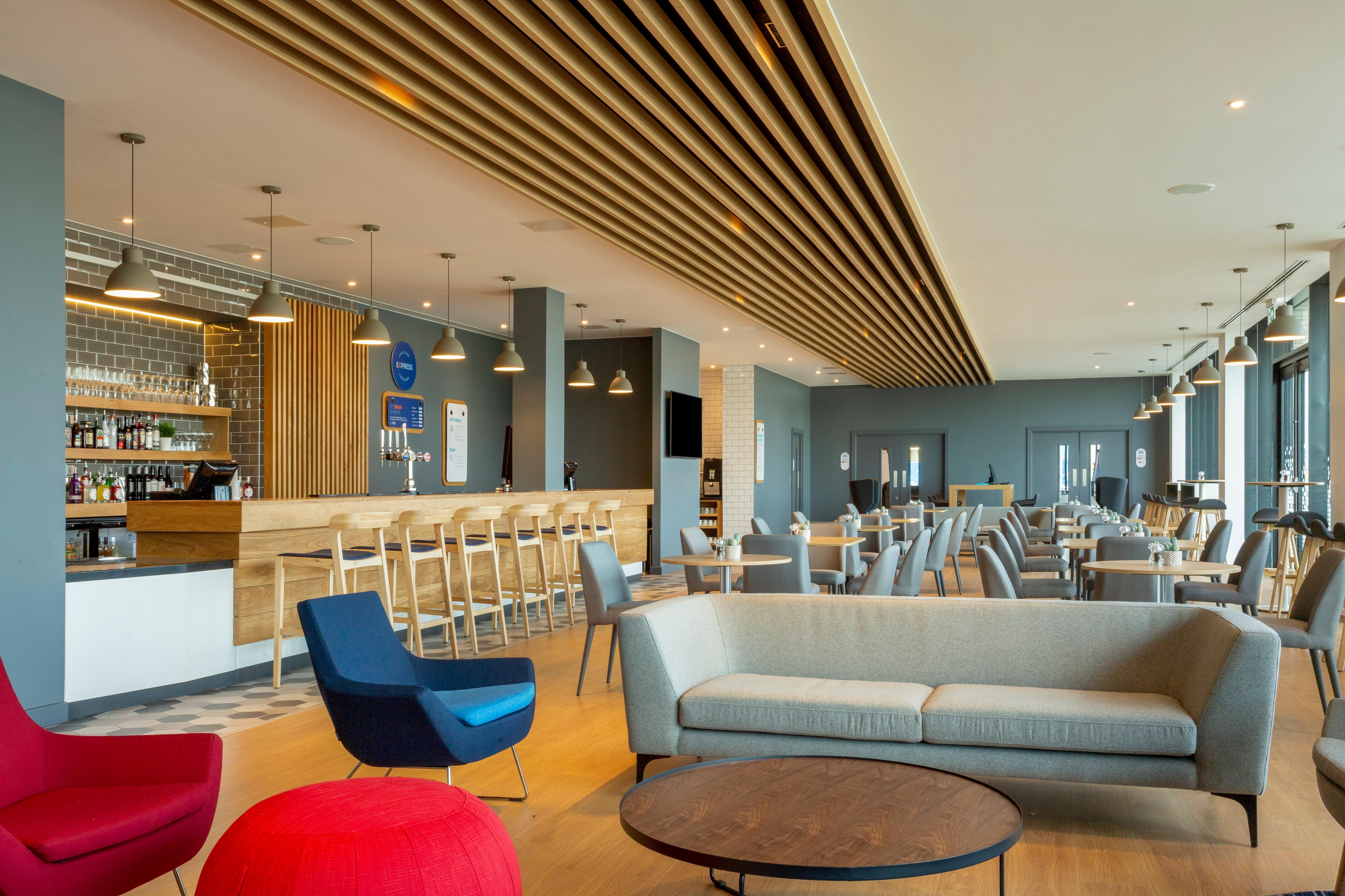 Holiday Inn Express Bridgwater M5, Jct24 By Ihg Exteriör bild